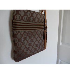 Lacoste 🐊 Vintage Monogram Logo Crossbody Bag